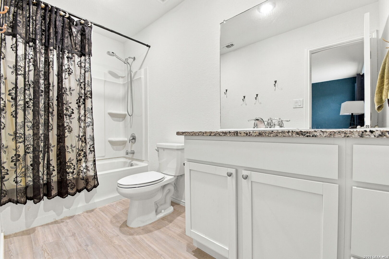 6830 Wolf Valley San Antonio TX 78242