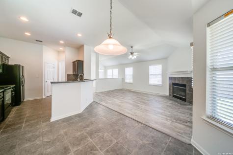 3301 Orth Schertz TX 78108