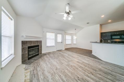 3301 Orth Schertz TX 78108