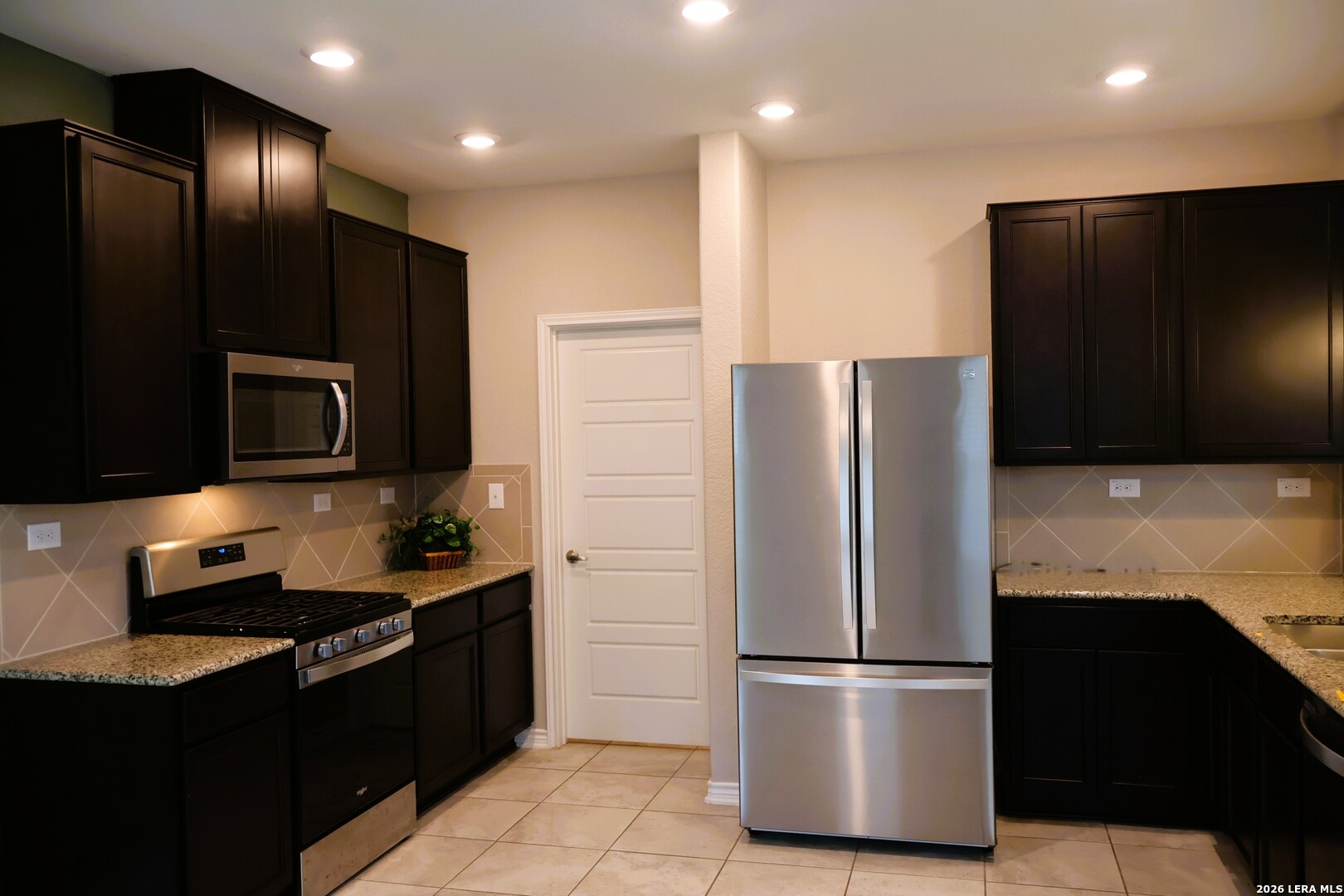 6339 Hibiscus Falls San Antonio TX 78218