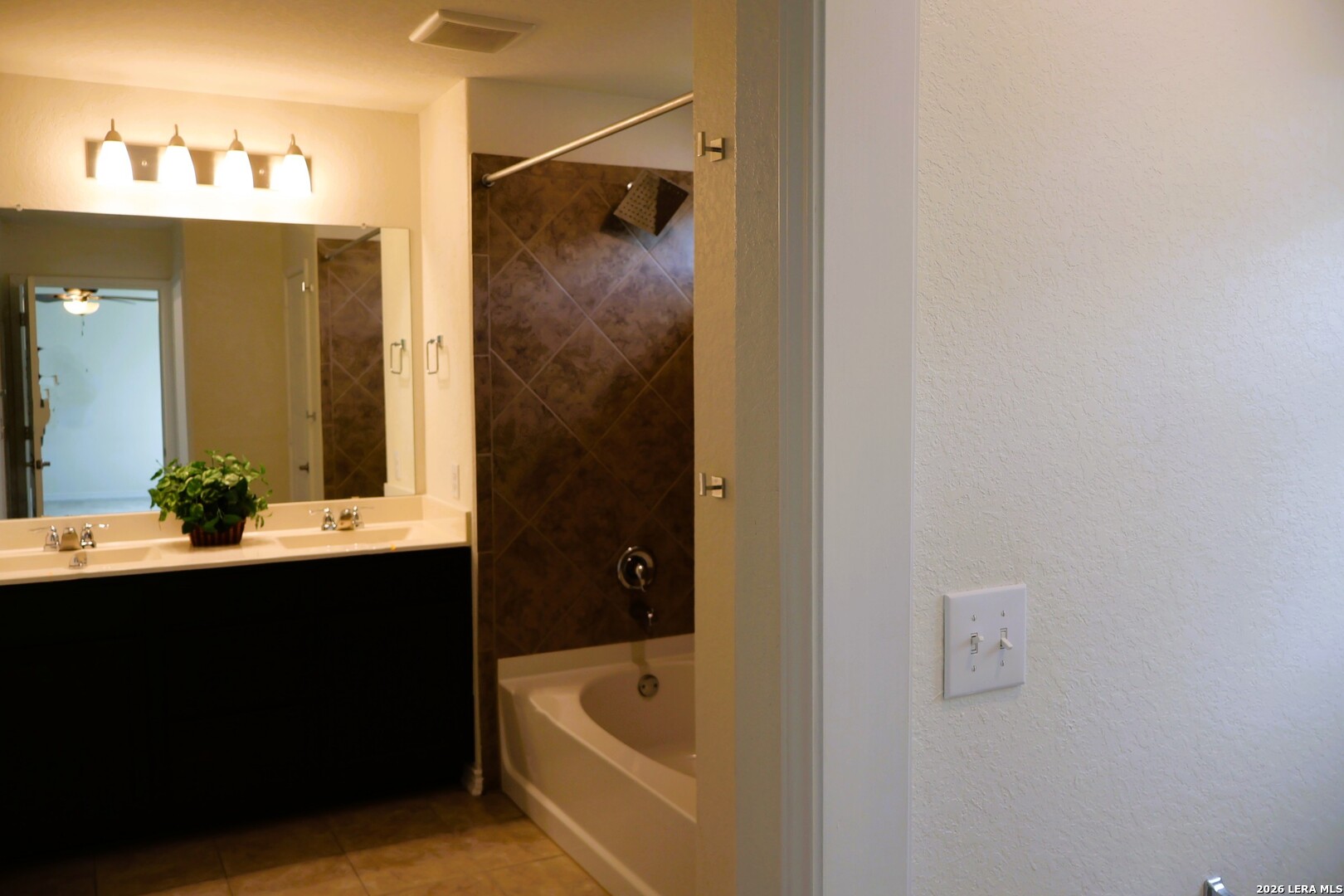 6339 Hibiscus Falls San Antonio TX 78218