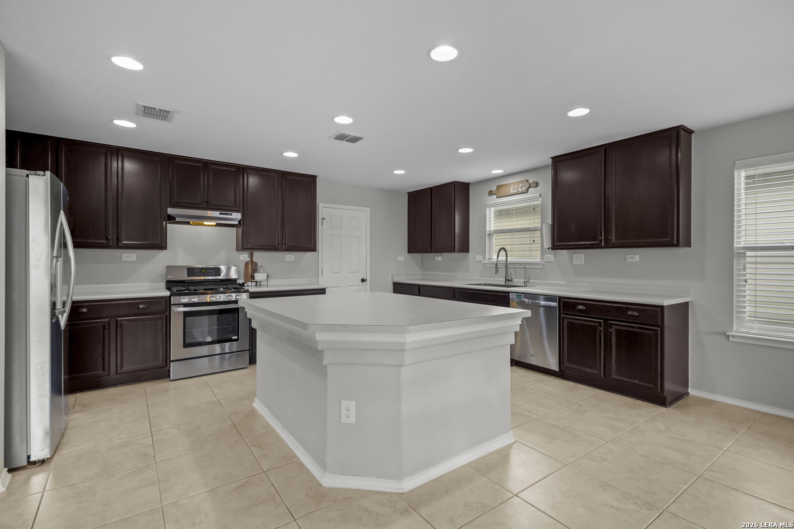 8422 Pioneer Field San Antonio TX 78253