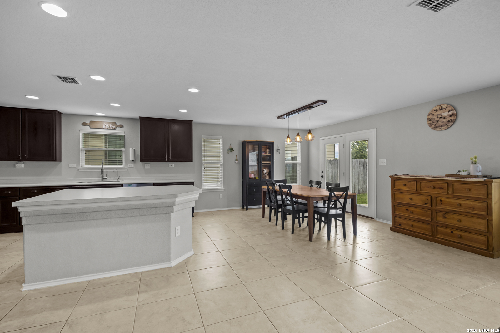 8422 Pioneer Field San Antonio TX 78253