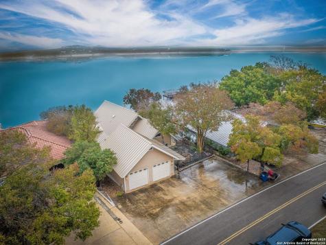 2874 Colleen Drive Canyon Lake TX 78133