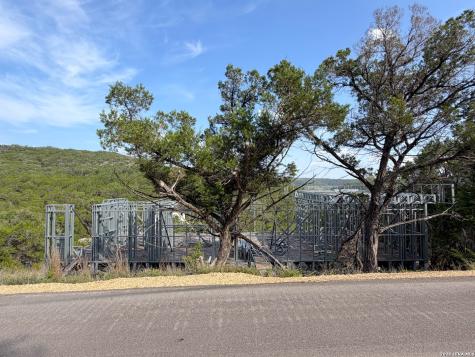 1362 Rockmoor Canyon Lake TX 78133