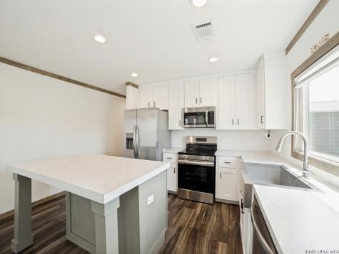 1156 Pr Vista Hills Lane Somerset TX 78069