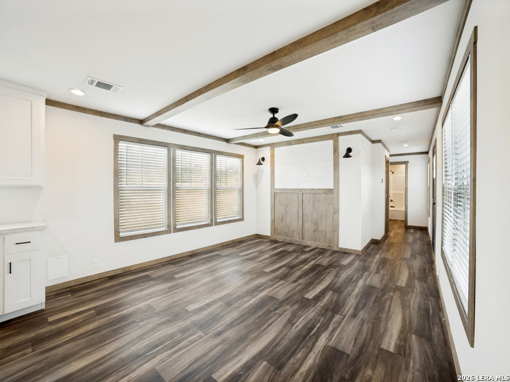 1156 Pr Vista Hills Lane Somerset TX 78069