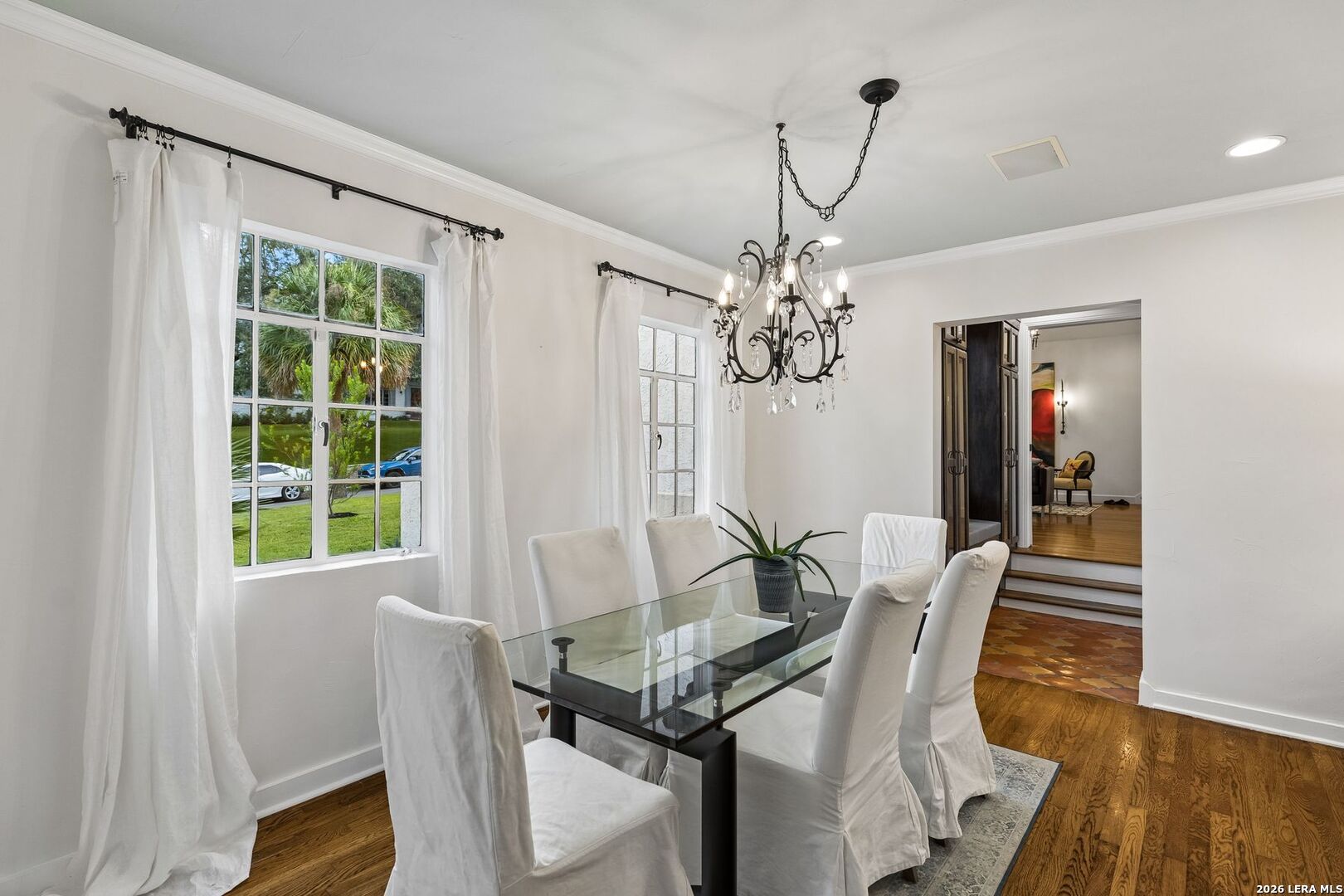 223 Cloverleaf Avenue Alamo Heights TX 78209