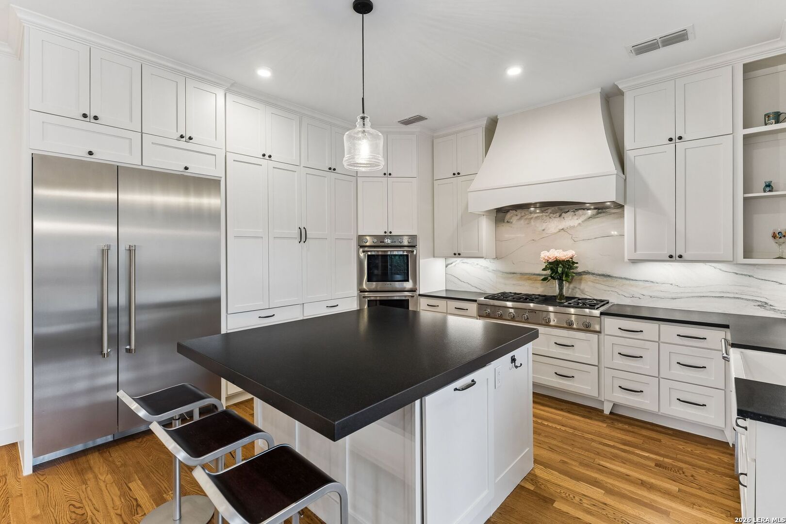 223 Cloverleaf Avenue Alamo Heights TX 78209