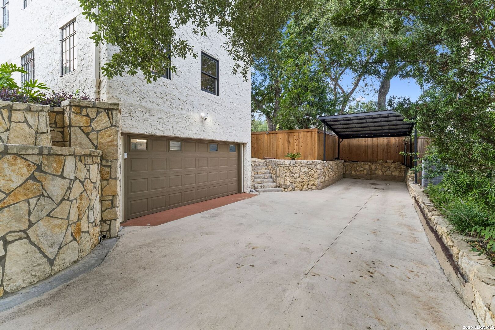 223 Cloverleaf Avenue Alamo Heights TX 78209
