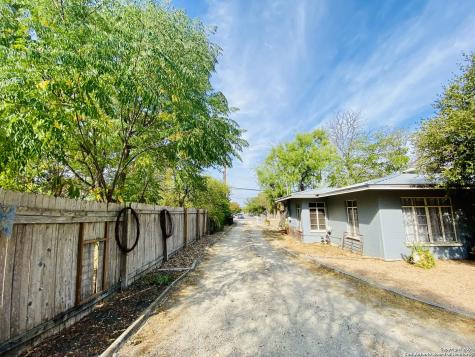702 Everest Avenue San Antonio TX 78209