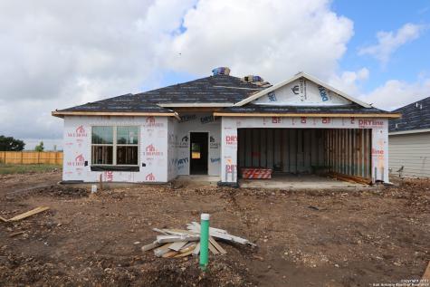 724 Stonemanor Bay Seguin TX 78155