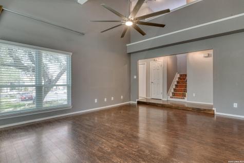 2434 Canyon Rim San Antonio TX 78232