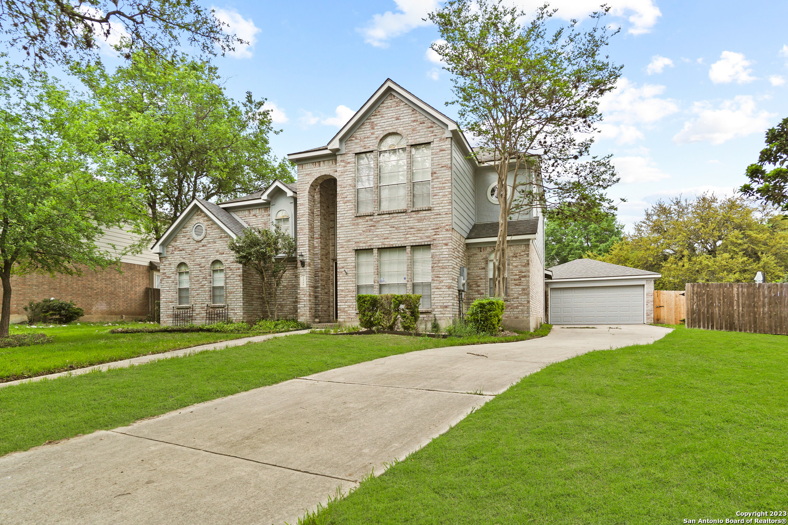 2448 Tree Branch Schertz TX 78154