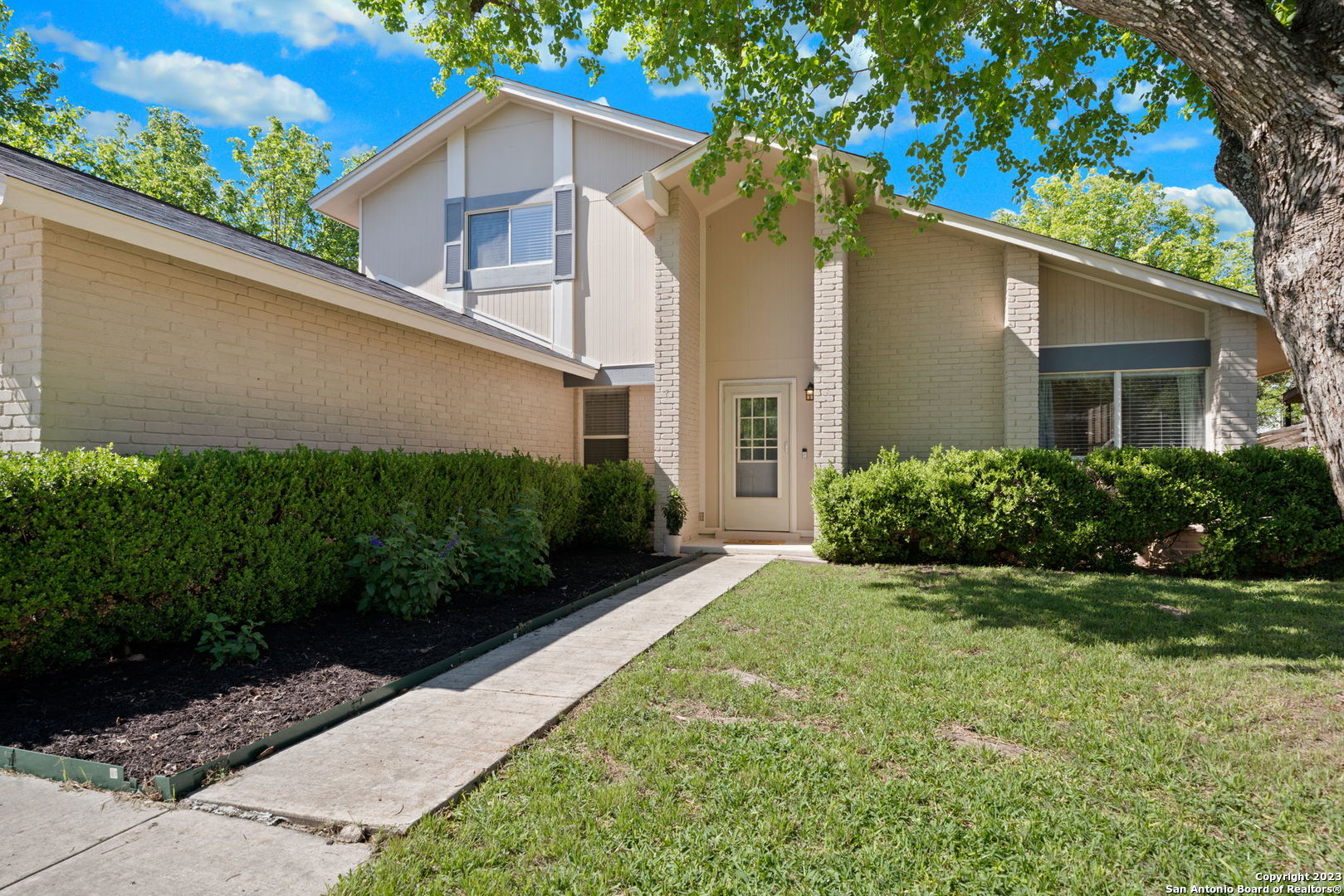 10307 Royal Meadows San Antonio TX 78239