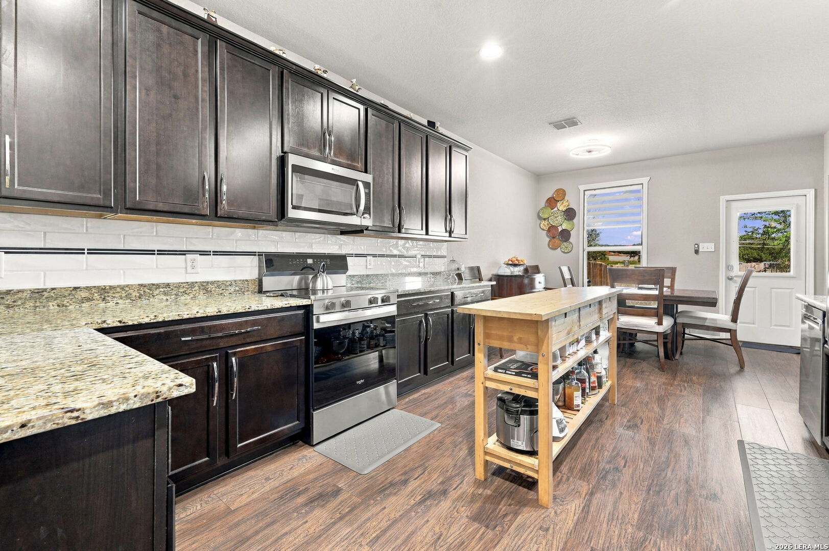 3706 Coyote Creek Selma TX 78154
