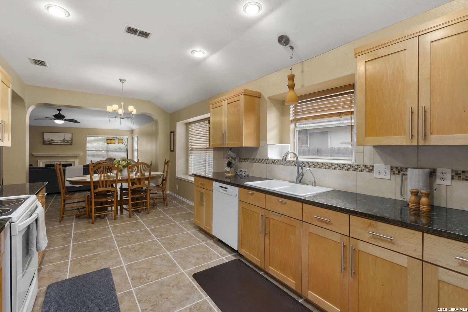 16618 Snell Meadows San Antonio TX 78247