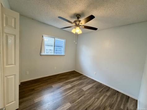 627 Meadow Gate Converse TX 78109