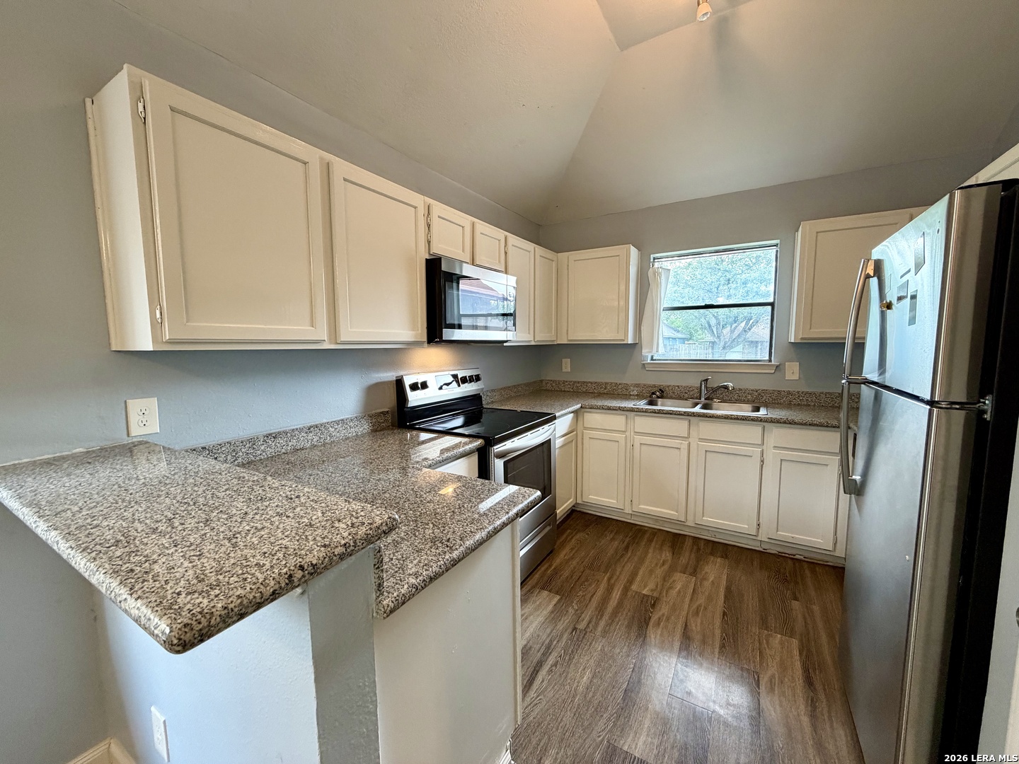 627 Meadow Gate Converse TX 78109