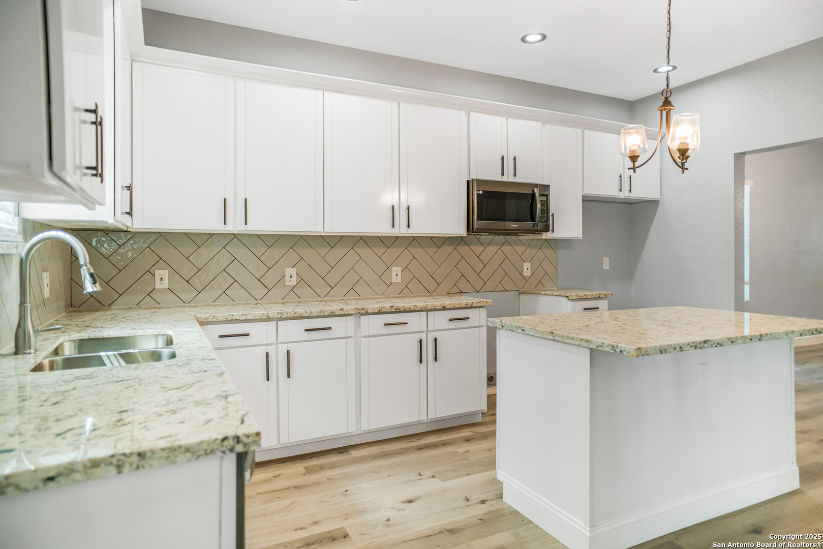 406 Gulf San Antonio TX 78202
