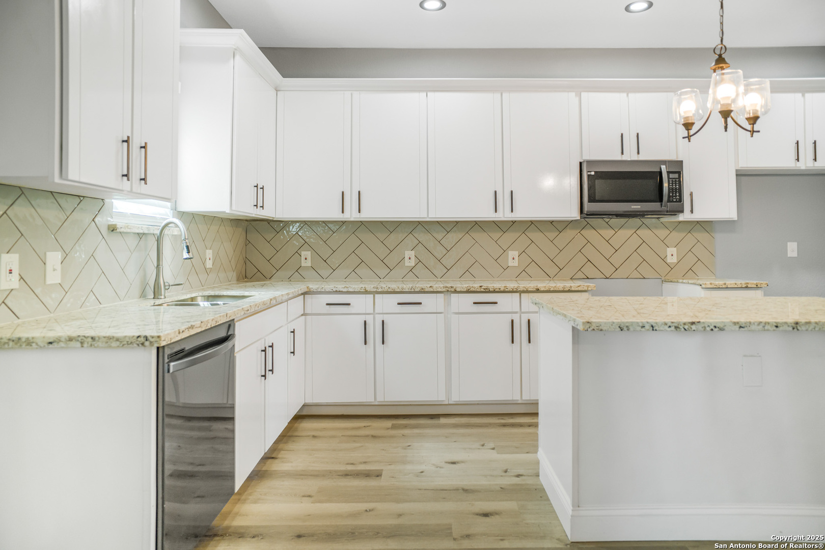 406 Gulf San Antonio TX 78202