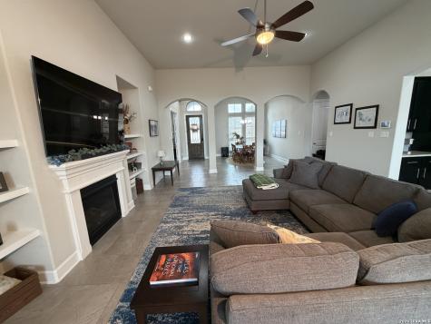 6519 Tallow Way Converse TX 78109