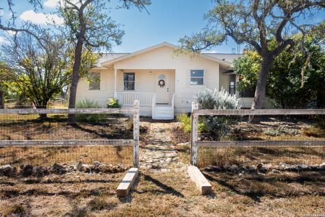 105 Peggy Drive Mountain Home TX 78058