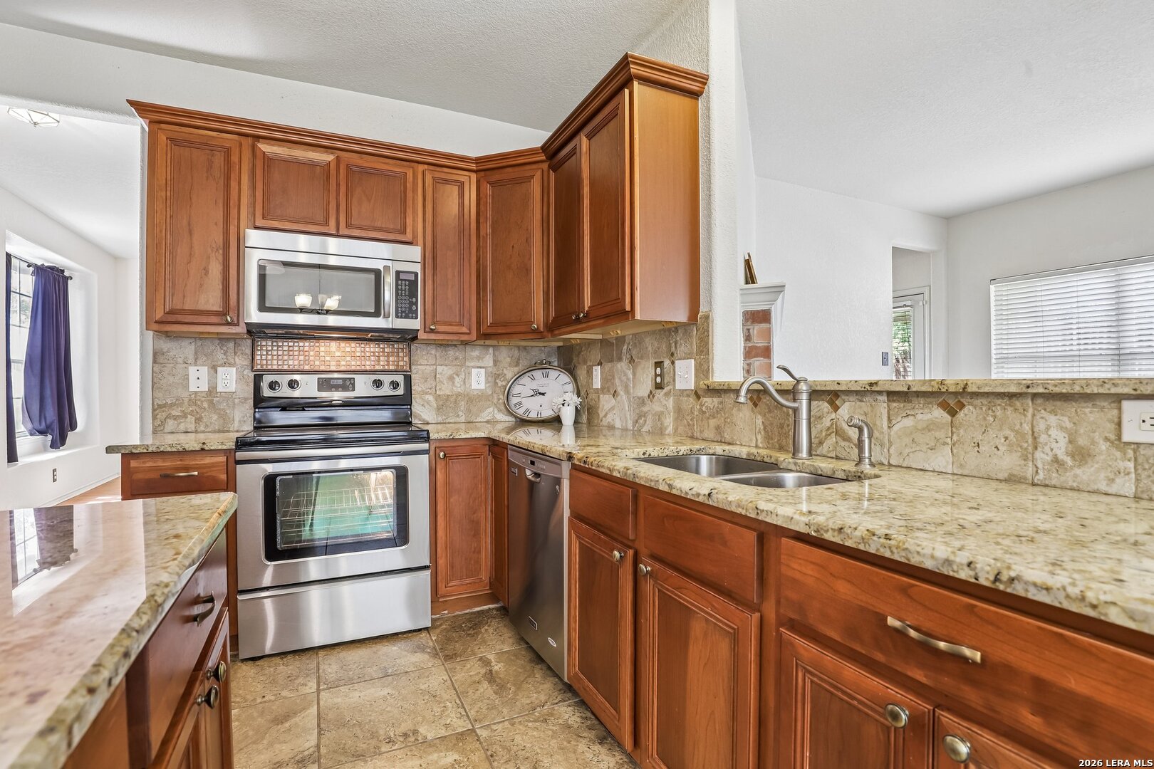 13358 Tusayan Universal City TX 78148