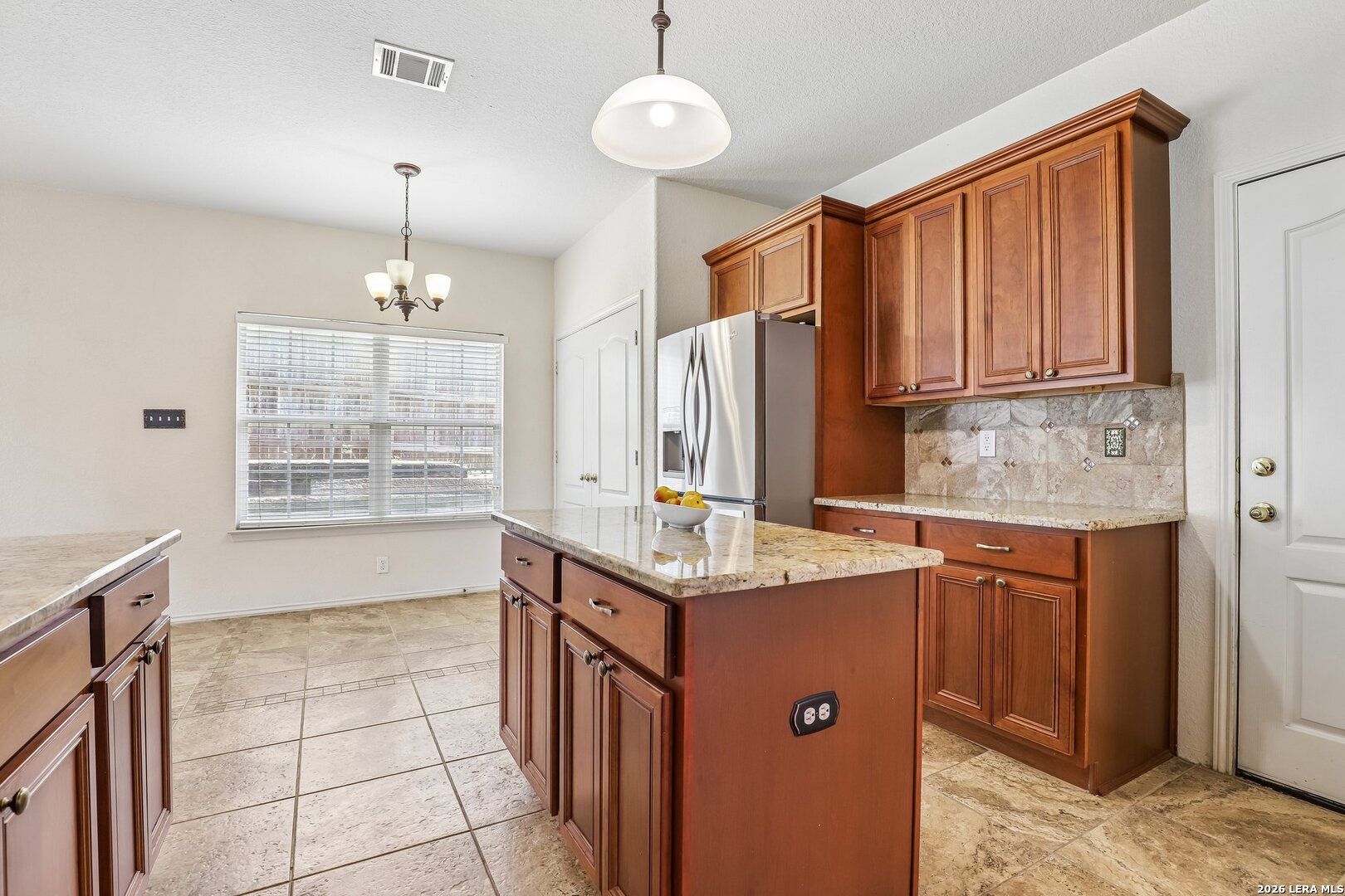 13358 Tusayan Universal City TX 78148