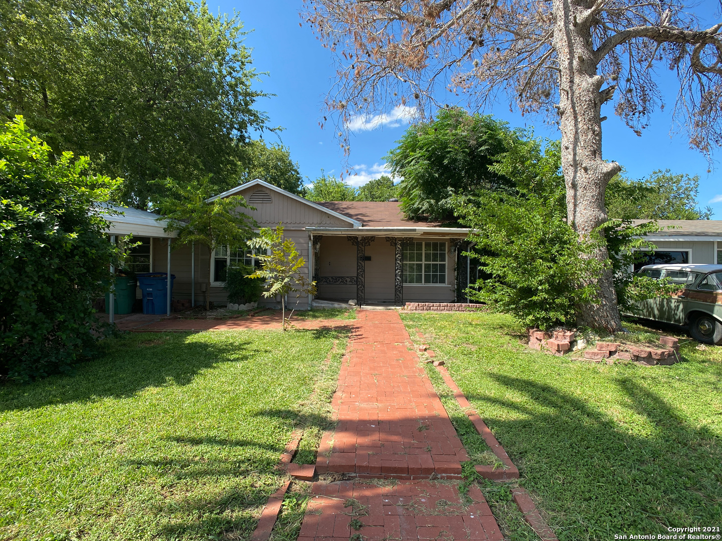 213 Overhill Drive San Antonio TX 78228
