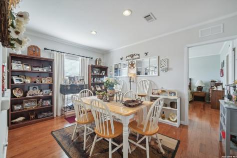 9009 Farm To Market 462 S. Hondo TX 78861
