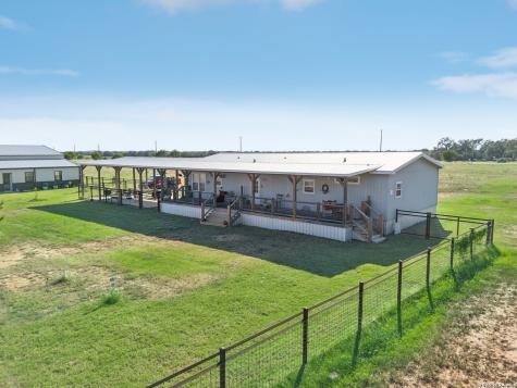 9009 Farm To Market 462 S. Hondo TX 78861