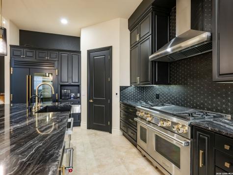 34 Galleria Drive San Antonio TX 78257