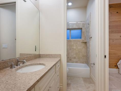 34 Galleria Drive San Antonio TX 78257