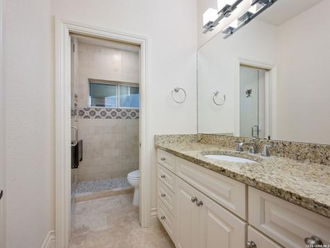 34 Galleria Drive San Antonio TX 78257
