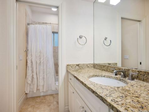 34 Galleria Drive San Antonio TX 78257