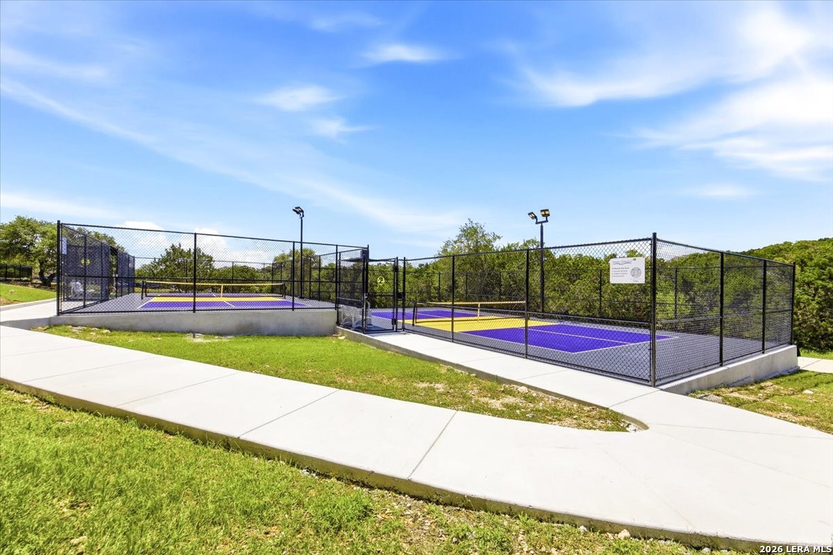 25911 Comanche Creek San Antonio TX 78261