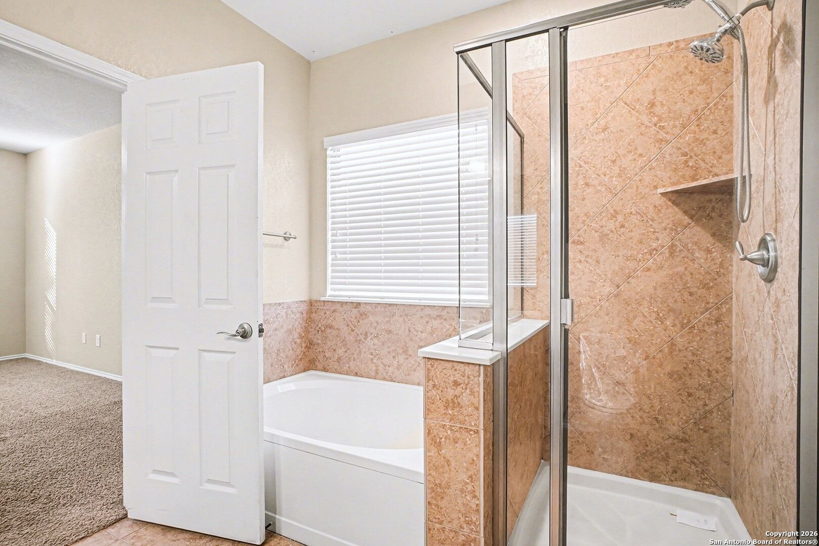 136 Prairie Falcon Boerne TX 78006
