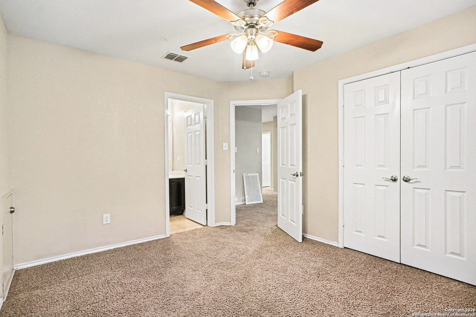 136 Prairie Falcon Boerne TX 78006