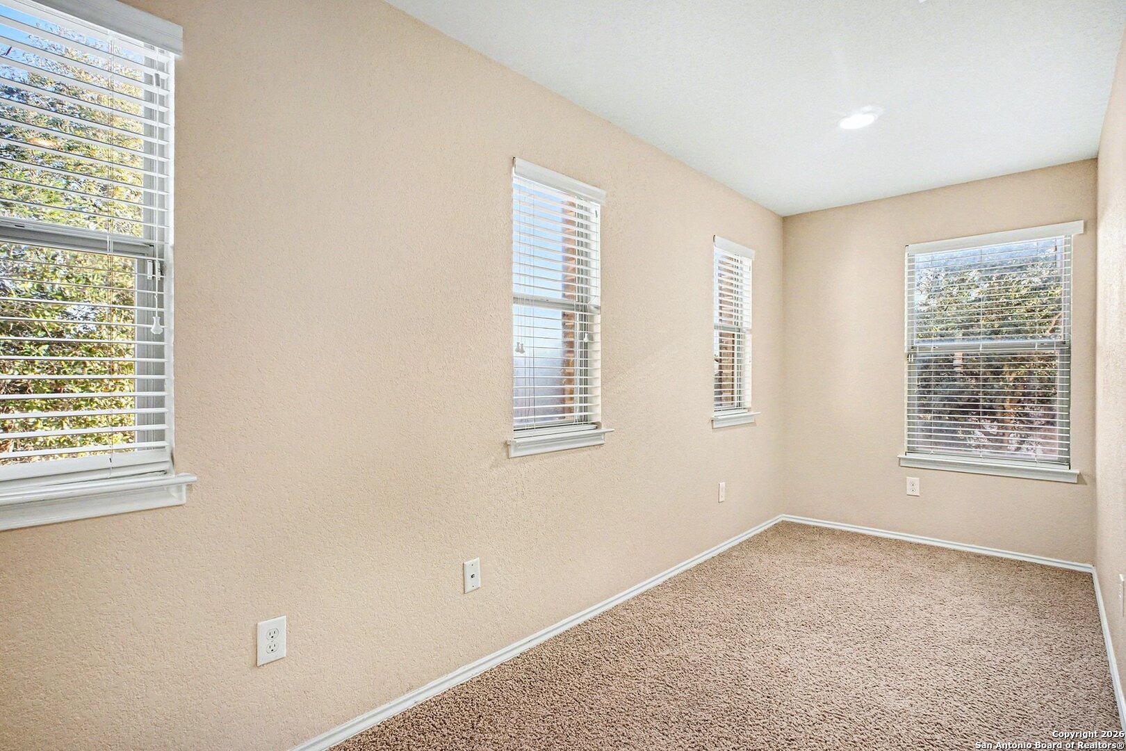 136 Prairie Falcon Boerne TX 78006