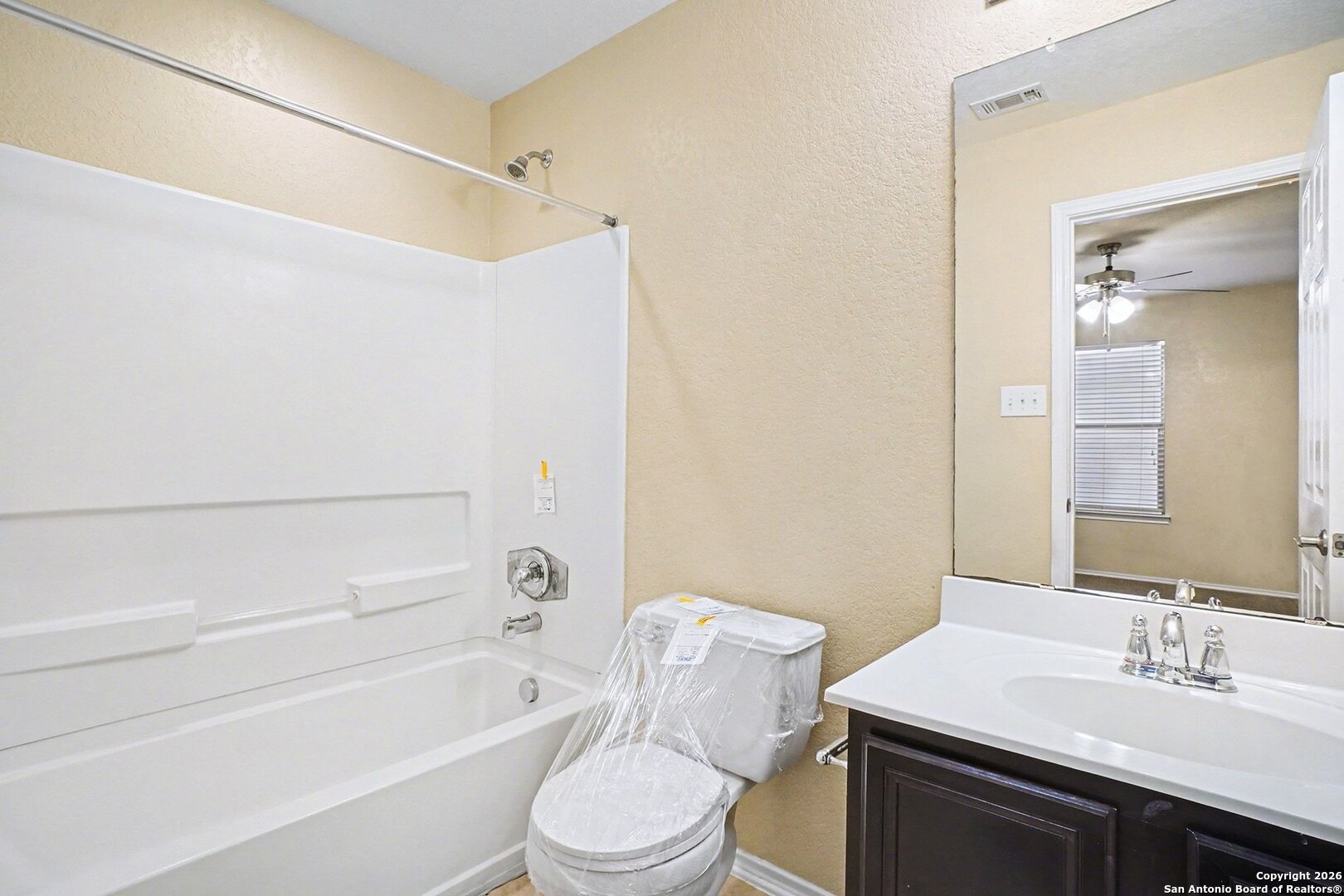 136 Prairie Falcon Boerne TX 78006
