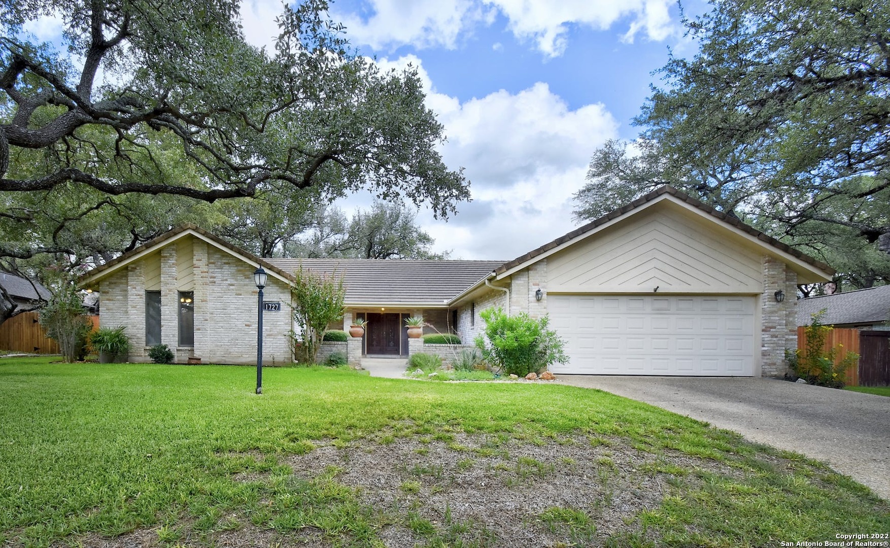1727 Fawn Crest San Antonio TX 78248