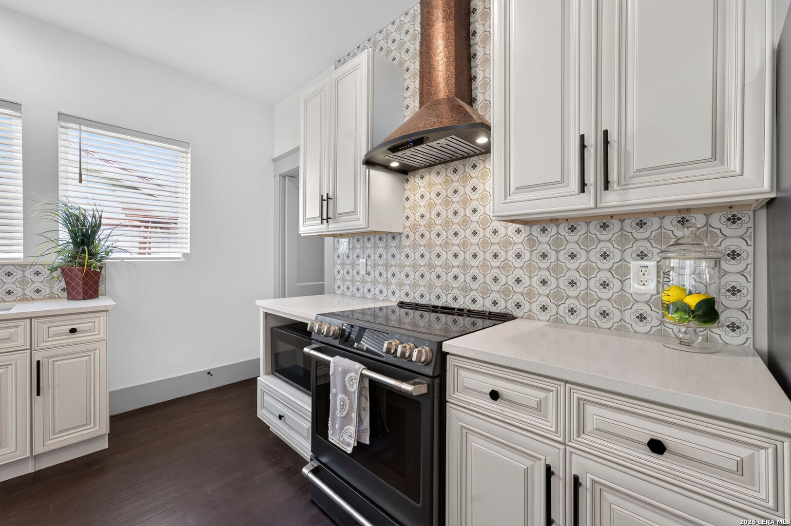 501 W Agarita Avenue San Antonio TX 78212