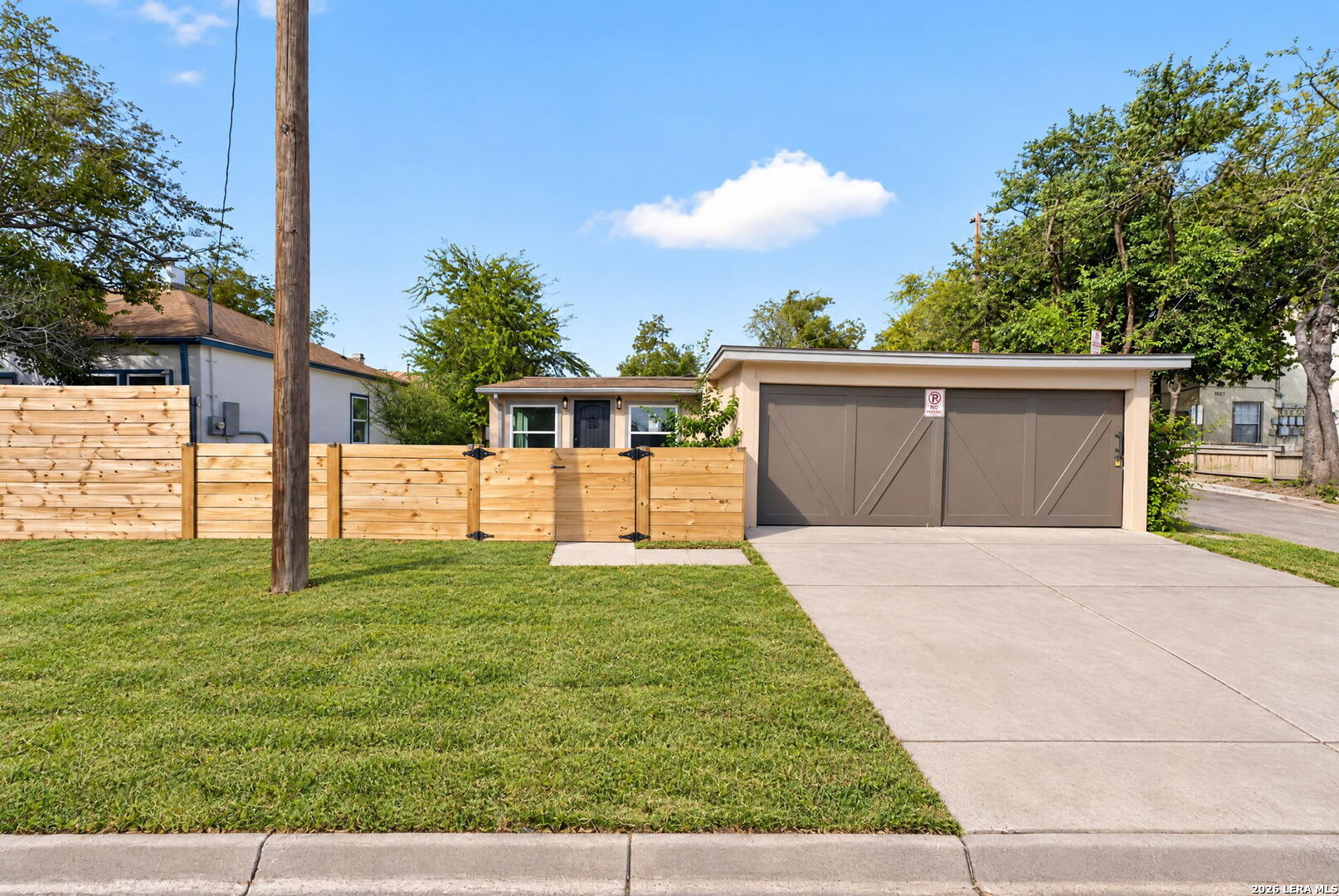 501 W Agarita Avenue San Antonio TX 78212