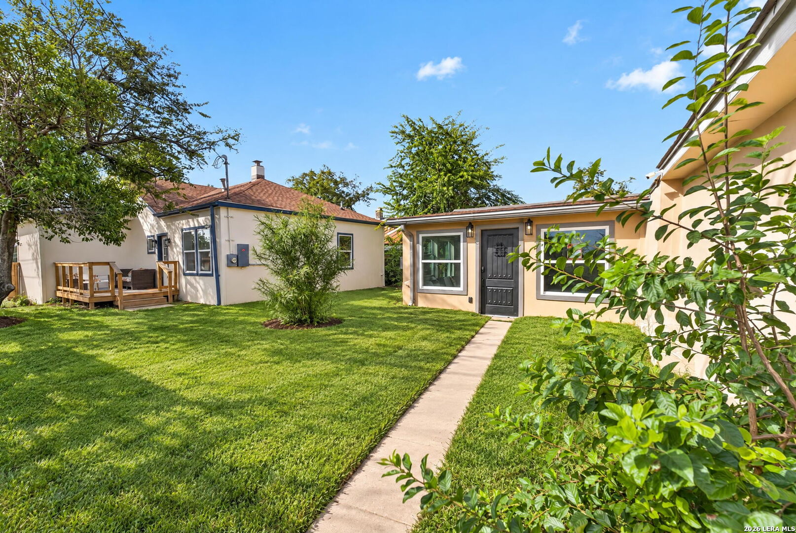 501 W Agarita Avenue San Antonio TX 78212