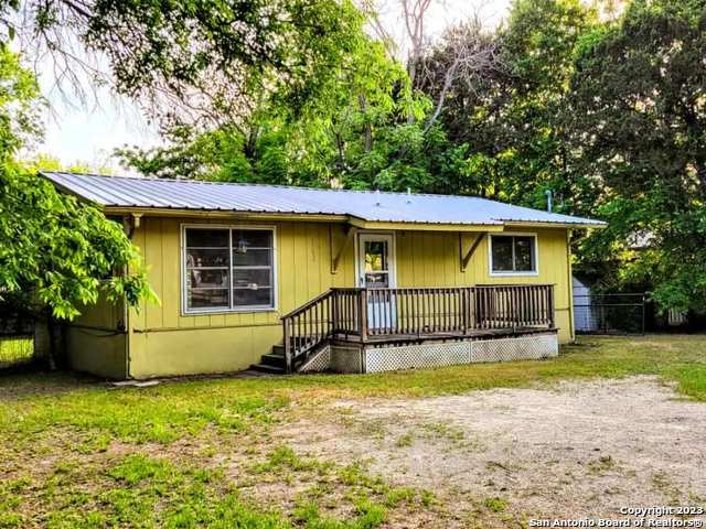 1582 Valley Drive Canyon Lake TX 78133