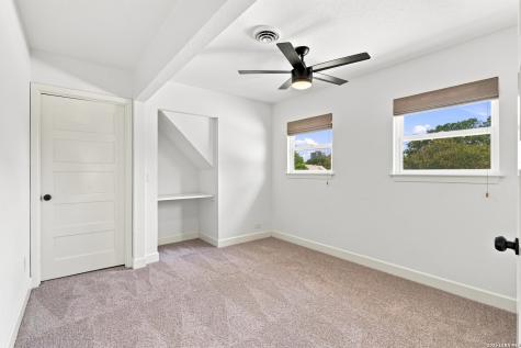 209 Dandelion Lane Castle Hills TX 78213