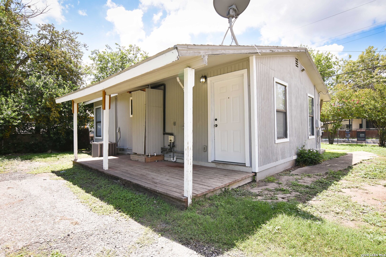 1263 Chalmers San Antonio TX 78211