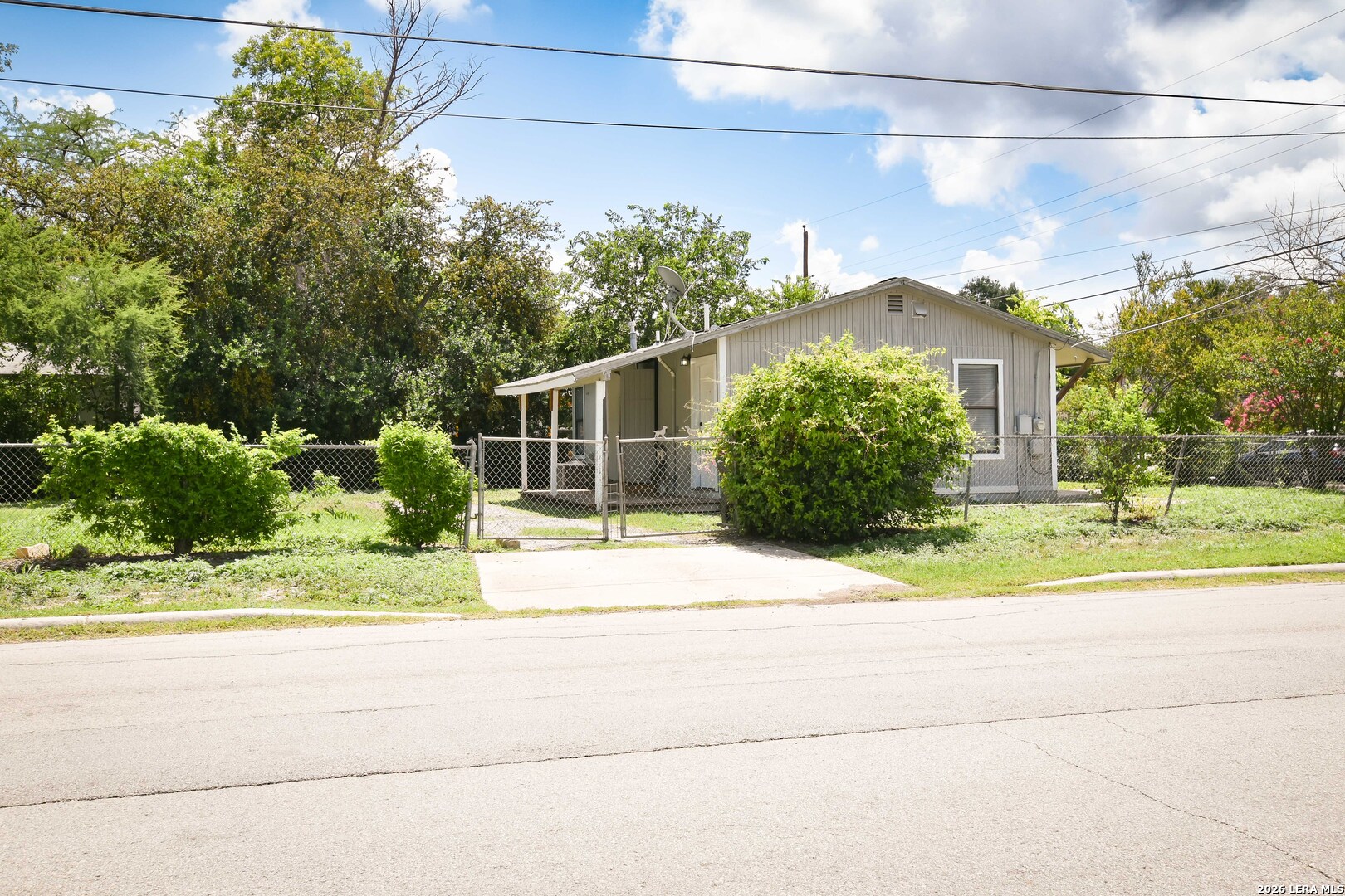 1263 Chalmers San Antonio TX 78211