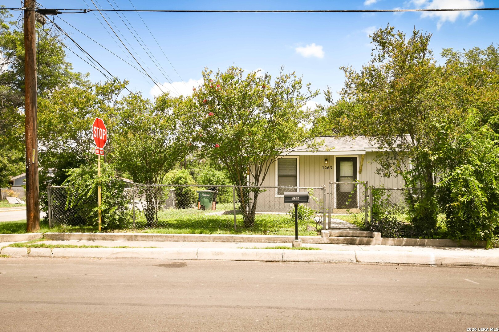 1263 Chalmers San Antonio TX 78211